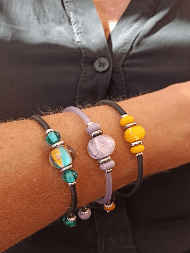 Bracelet violet en verre