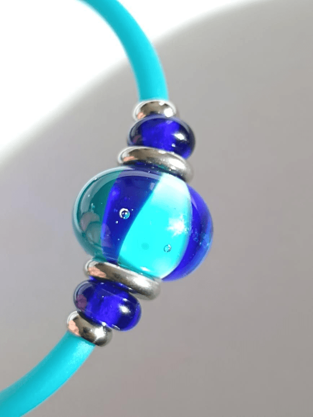 Bracelet en perles filé 
