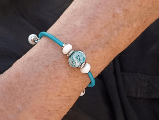 Bracelet turquoise en verre 