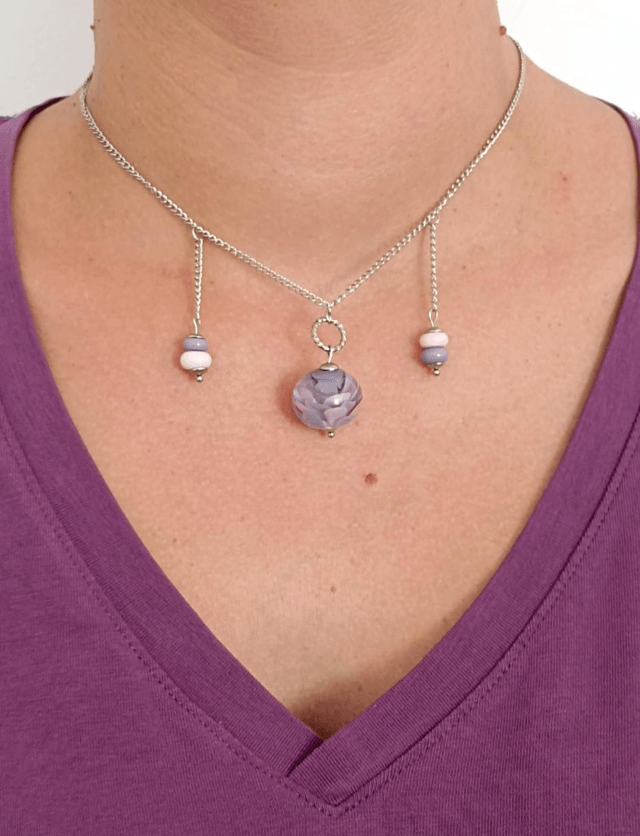 Collier lotus en verre 