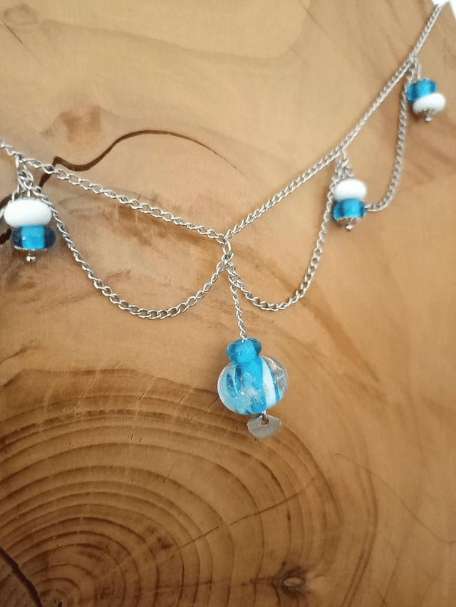 Collier médiéval en verre 