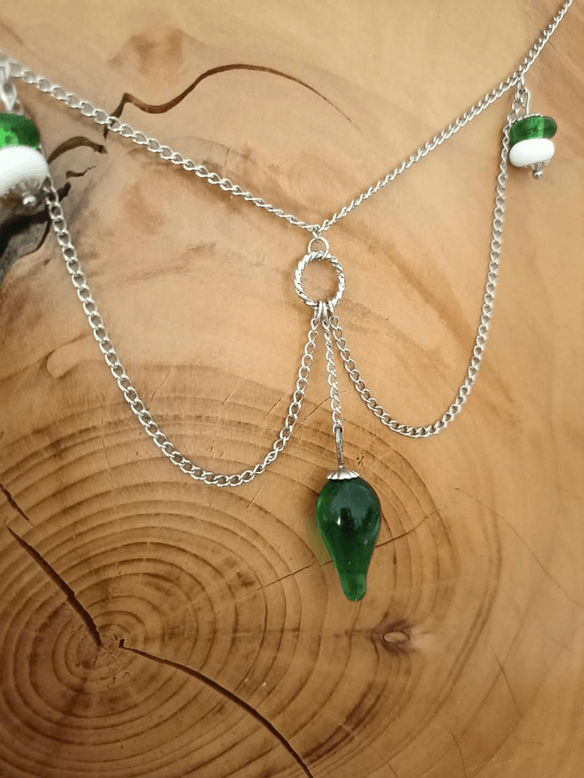 Collier en verre filé 