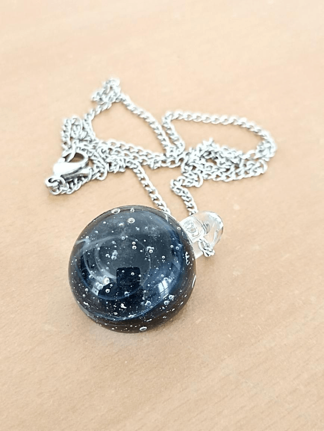 Collier galaxy reflet bleu