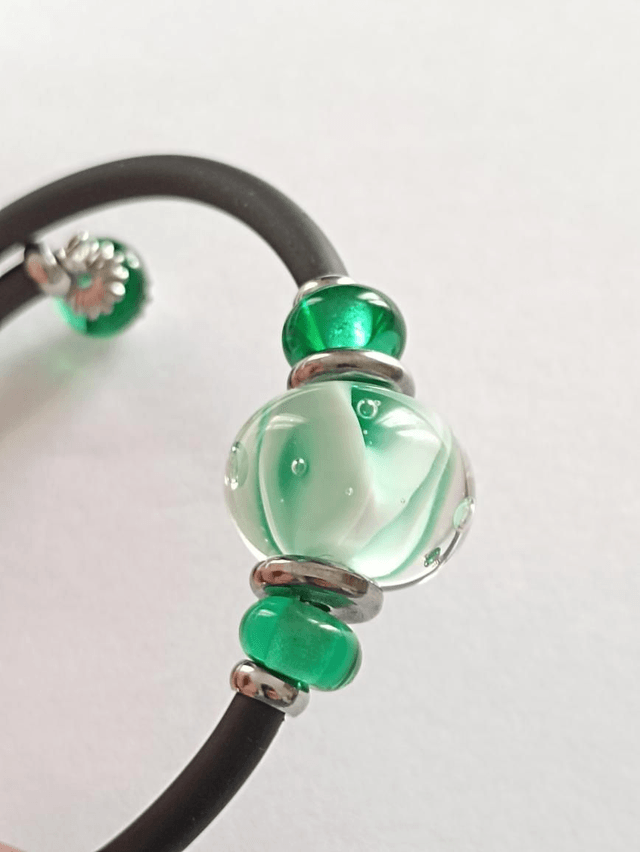 Bracelet en perles vertes 