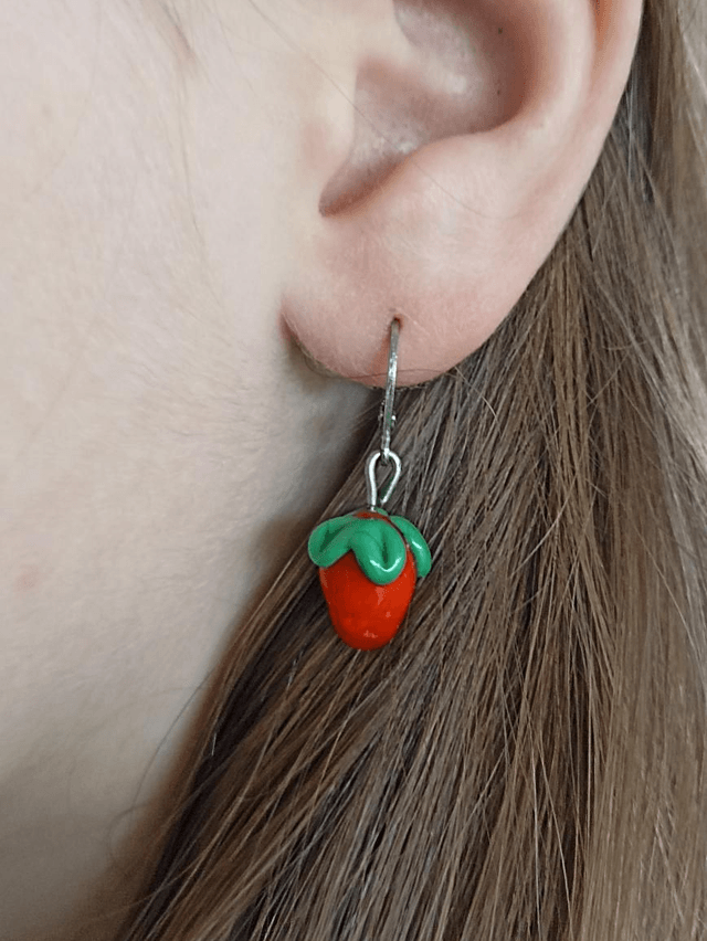 Boucles d'oreilles en verre Fraise