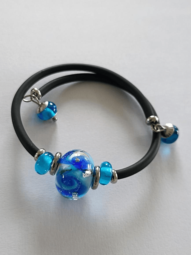 Bracelet en verre bleu