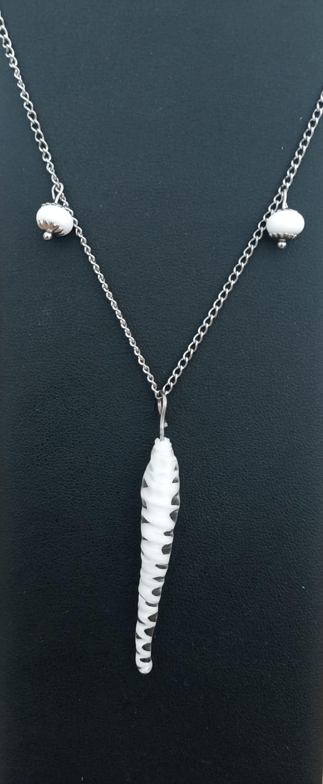 Collier en verre Tourbillon blanc 