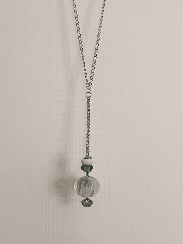 Collier en verre filé au chalumeau 